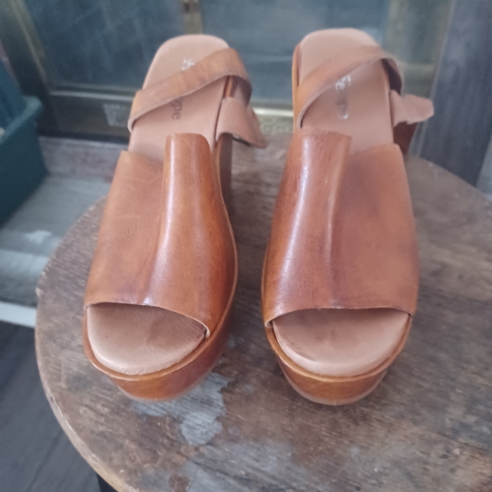 Antelope Tan Leather Wedge Sandals 37